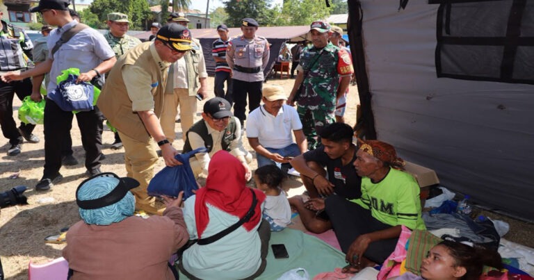 Pasca-Gempa M 7,7 di Flores, BNPB Pastikan Pengungsi Manggarai Tak Kekurangan Bantuan 
