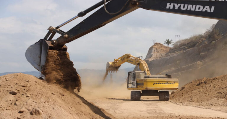 Akses Trans Flores Kembali Terbuka, Pemulihan Pascagempa M 7,7 Dipacu 