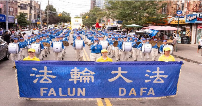 Ribuan Praktisi Falun Gong Gelar Aksi di New York Menentang Penganiayaan,  Warga : Semua Orang Harus Berani Angkat Suara 