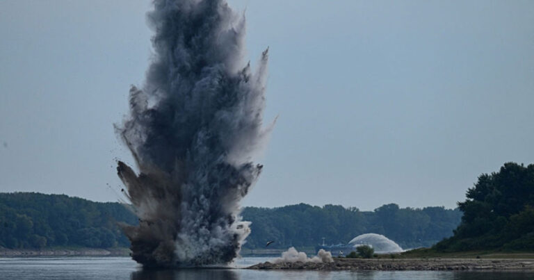 Sungai Danube Mengering, Rumania Menggunakan Peledakan untuk Mengalihkan Air Demi Mendinginkan Reaktor Nuklir
