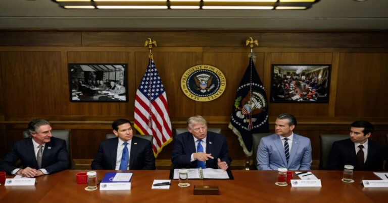Dunia Tegang! Trump Sebut Iran Tinggal Selangkah Menuju Bencana Besar
