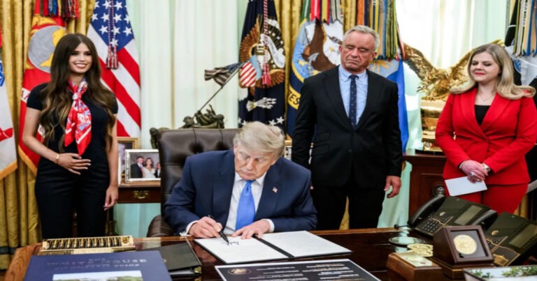 Reformasi Layanan Kesehatan Besar-besaran Trump di AS : Vaksin Anak Dikurangi dari 72 Menjadi 11 Vaksin