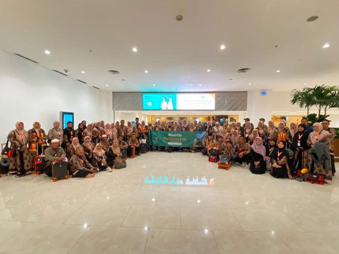 Bisnis dan Ibadah Berjalan Seiring: Moorlife Terbangkan 100 Member untuk Umroh