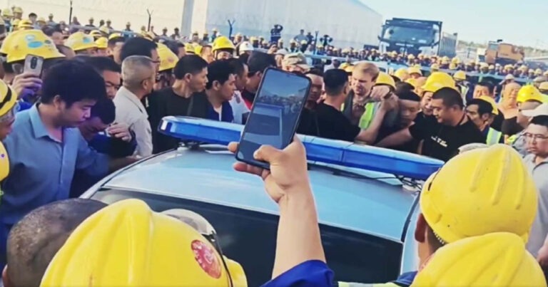 Ribuan Pekerja Tiongkok dari Proyek Konstruksi Gelar Protes di Rusia, Polisi Dikepung Hingga Terpaksa Membebaskan Pekerja yang Ditangkap