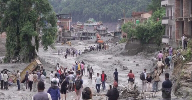 Korban Banjir Nepal Bertambah Menjadi 903 Tewas dan 4.247 Hilang, PKT Masih Mengumumkan Hanya 16 Orang Tewas