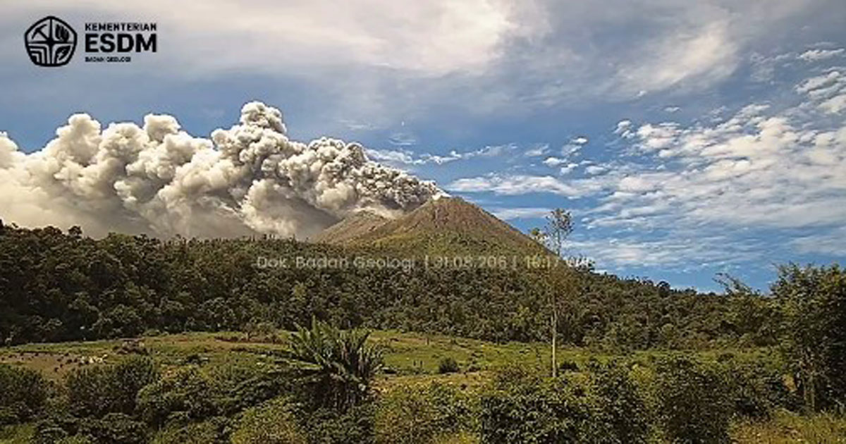 Aktivitas Gunung Sinabung Meningkat, Warga di Sejumlah Desa Diarahkan ke Zona Aman