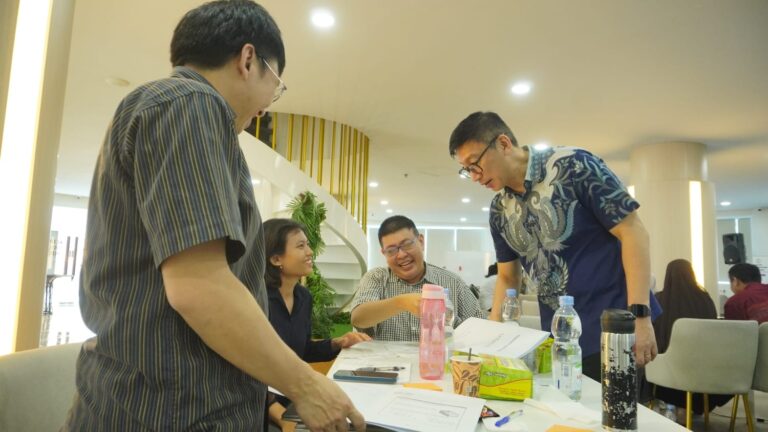 Cambridge Learning in Action Dorong Guru Ciptakan Pengalaman Belajar Aktif