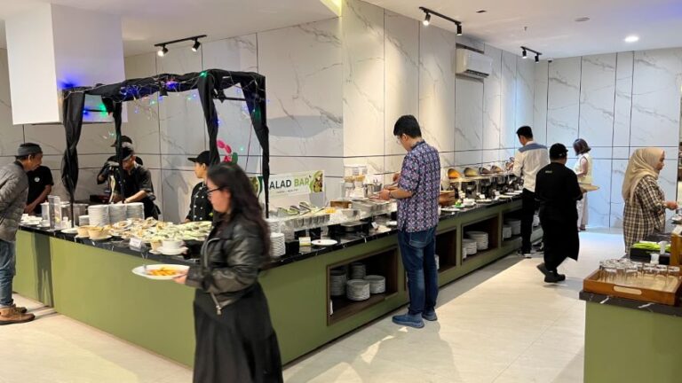 Lebih dari 30 Menu, Cukup Bayar Sekali Makan Sebanyak-banyaknya