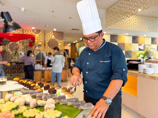 Crown Prince Hotel Ajak Makan Siang “All You Can Eat”